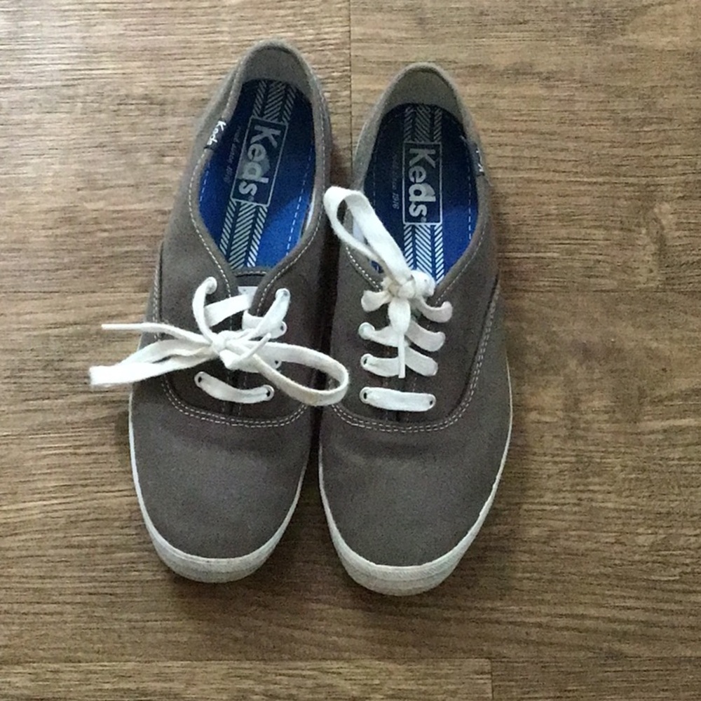 Gray Keds size 7.5 excellent condition